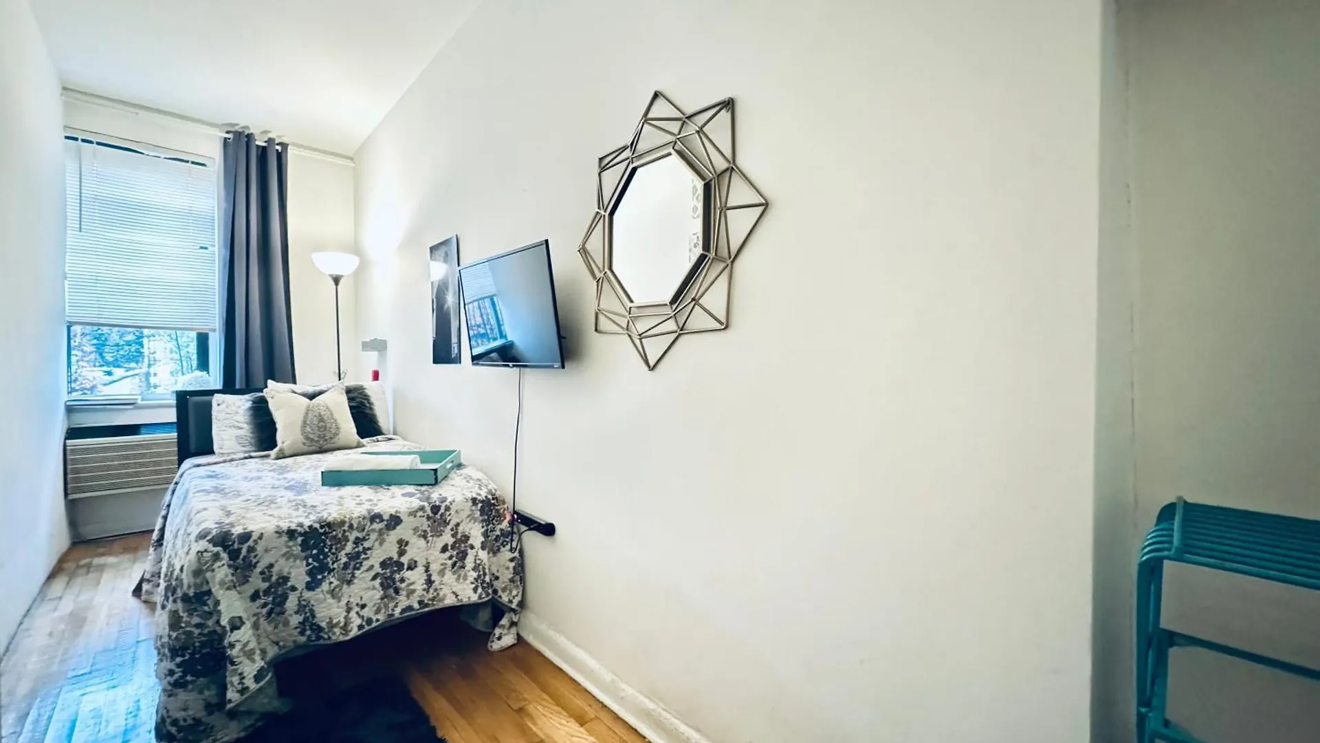 Gasthof Long Room In Shared Apartment In Ues - Manhattan New York